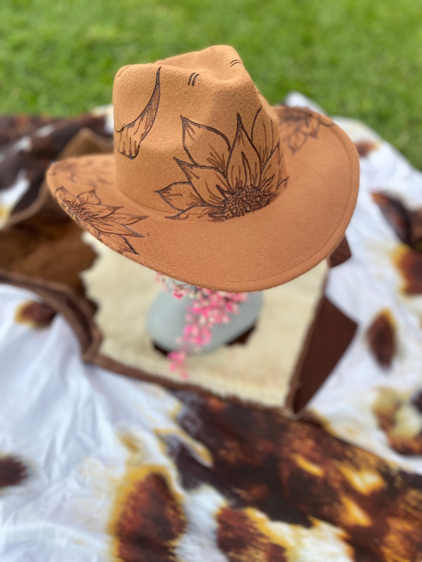 Bushland Brims Sunflowers & Highland Cow T&A