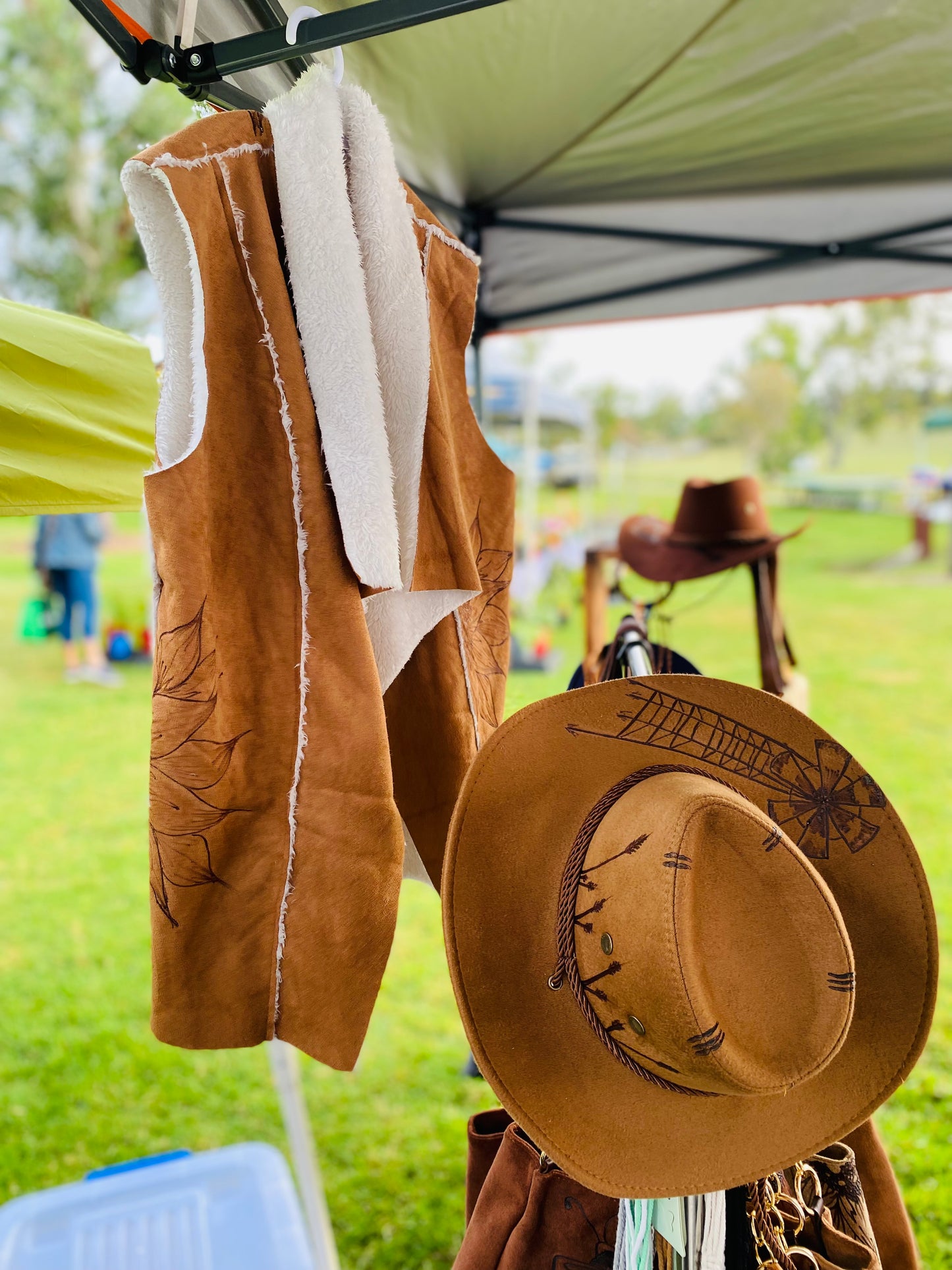 Western Brim Windmill T&A