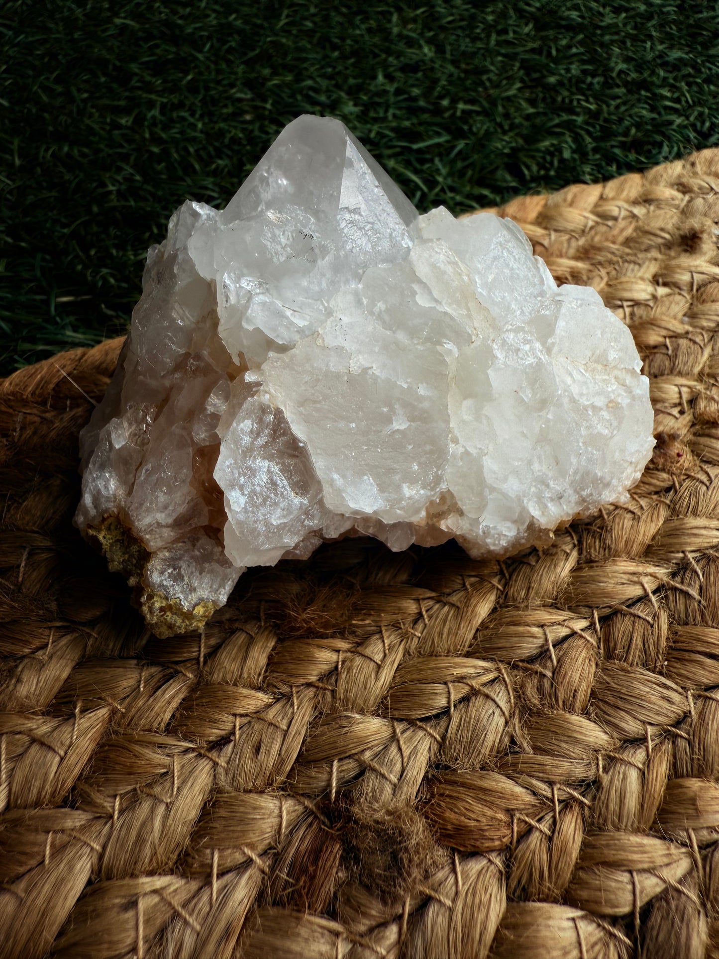 Vein of Light: Pure Queensland Quartz