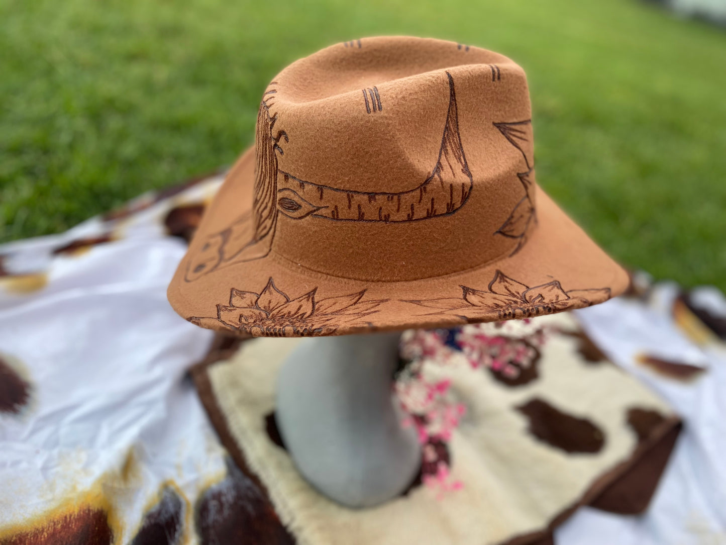 Bushland Brims Sunflowers & Highland Cow T&A