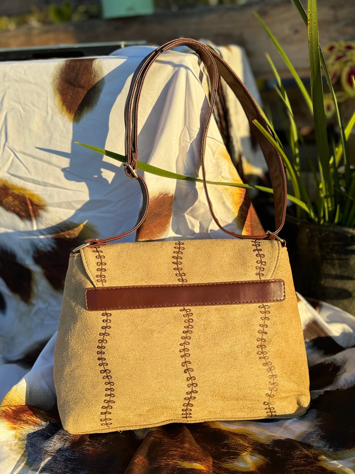 Outback Cross Body Tote Bag